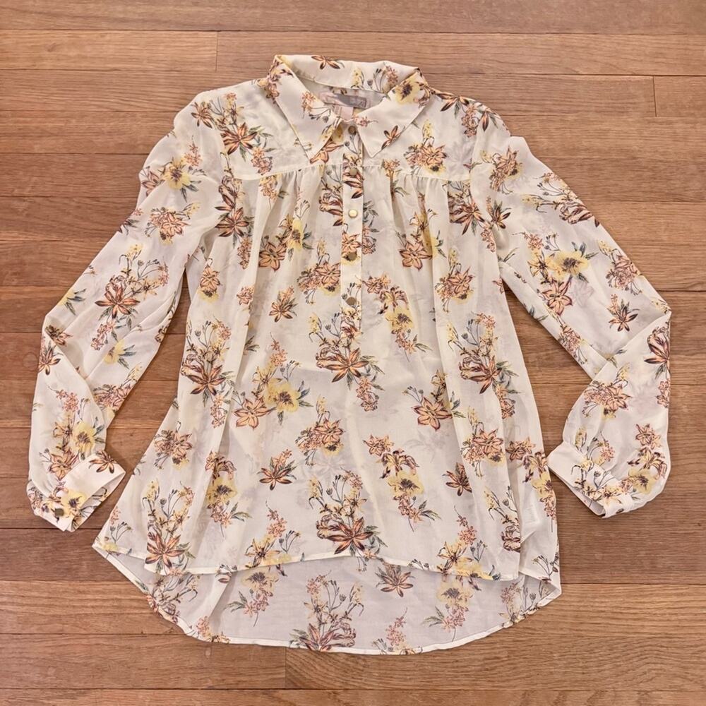 Love 21 cream yellow gold asymmetrical long sleeve blouse shirt top small b75